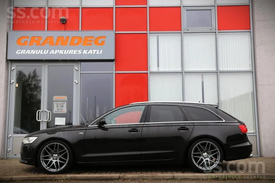 Audi A6 2012 photo 2