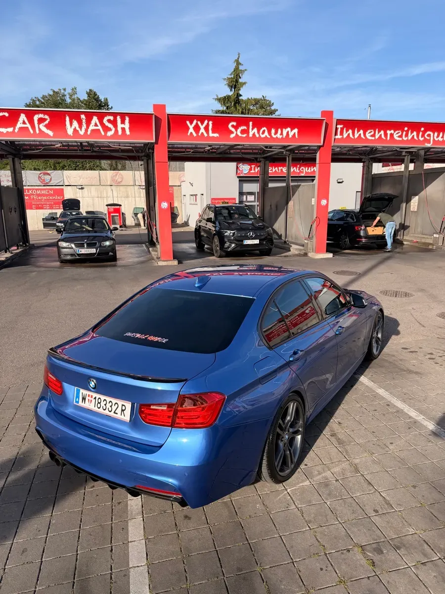 BMW 320D 2012 photo 2