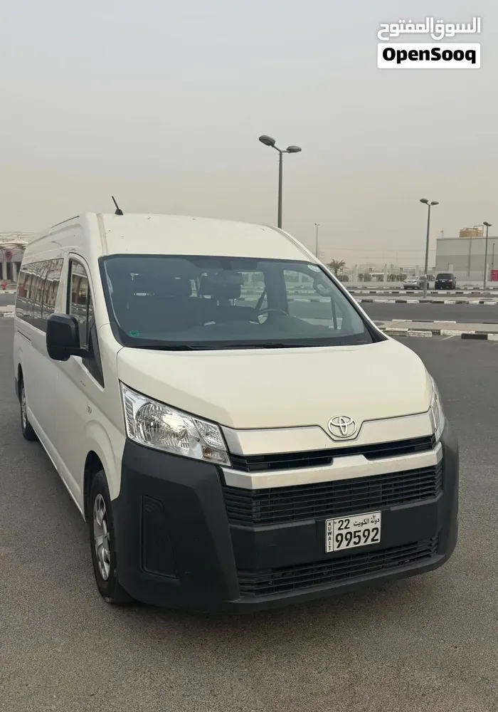 Toyota Hiace 2025 photo 2
