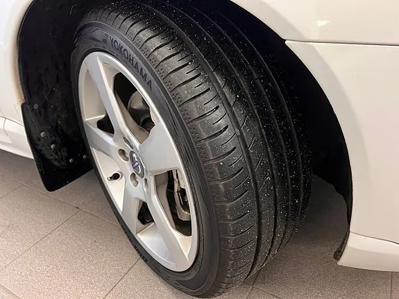 Volvo V70 2011 photo 2