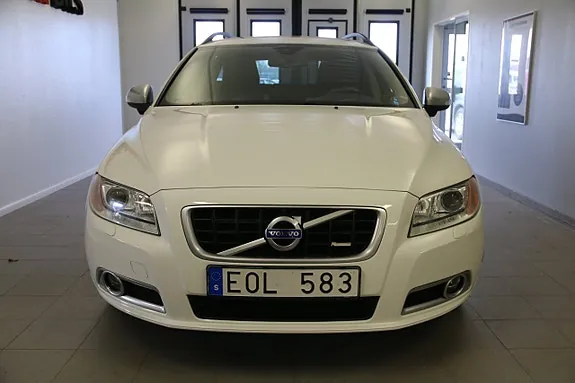 Volvo V70 2011 photo 3