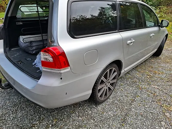 Volvo V70 2015 photo 3