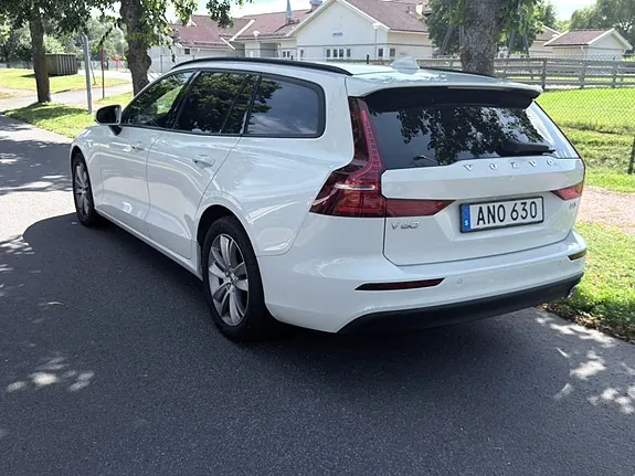 Volvo V60 2019 photo 3