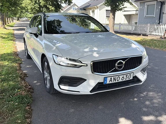 Volvo V60 2019 photo 2