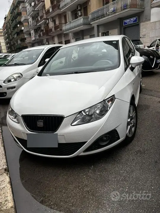 Seat Ibiza 2010 photo 2