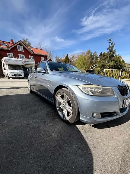 BMW 318D 2009 photo 3