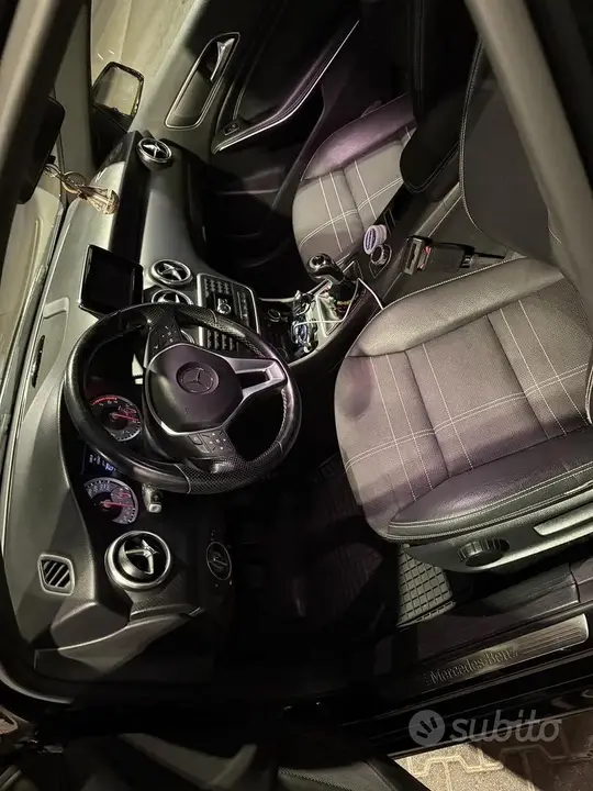 Mercedes-Benz A 2014 photo 3