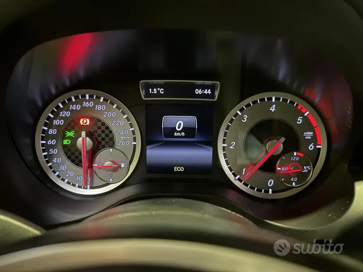 Mercedes-Benz A 2014 photo 2