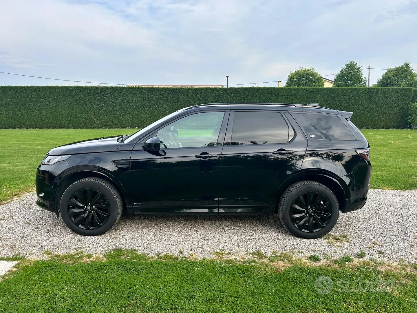Land Rover Discovery Sport 2020 photo 4