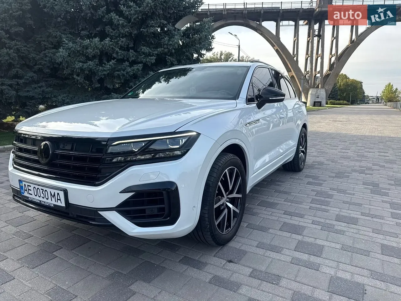 Volkswagen Touareg 2018 photo 2