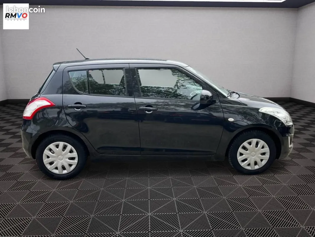 Suzuki Swift 2014 photo 3