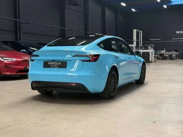 Tesla Model 3 2024 photo 2