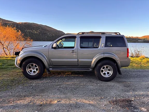 Nissan Pathfinder 2012 photo 3