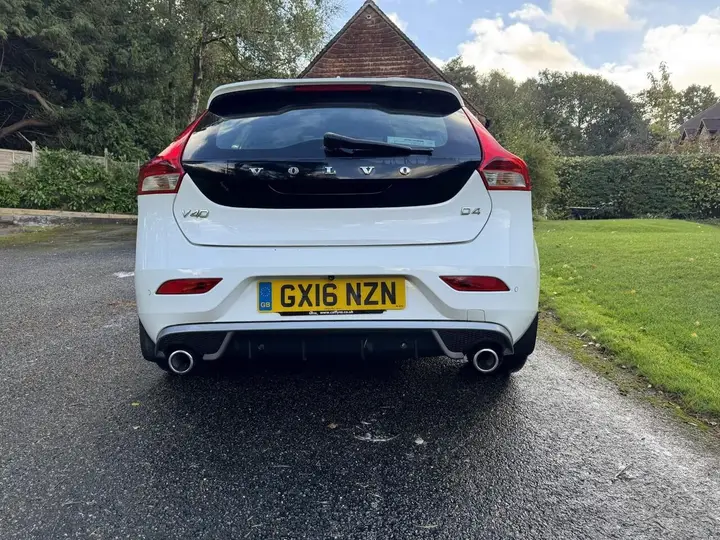 Volvo V40 2016 photo 4