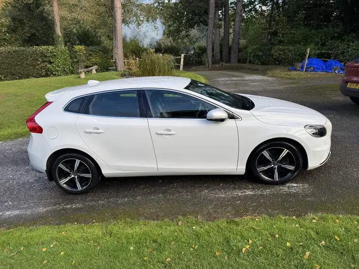 Volvo V40 2016 photo 3