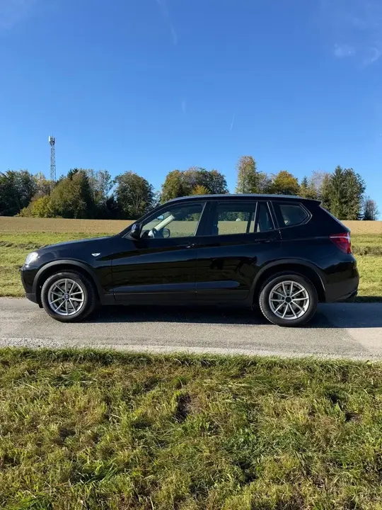 BMW X3 2012 photo 2