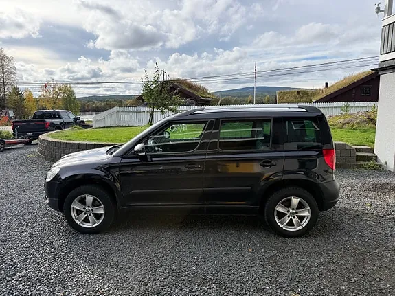 Skoda Yeti 2012 photo 2