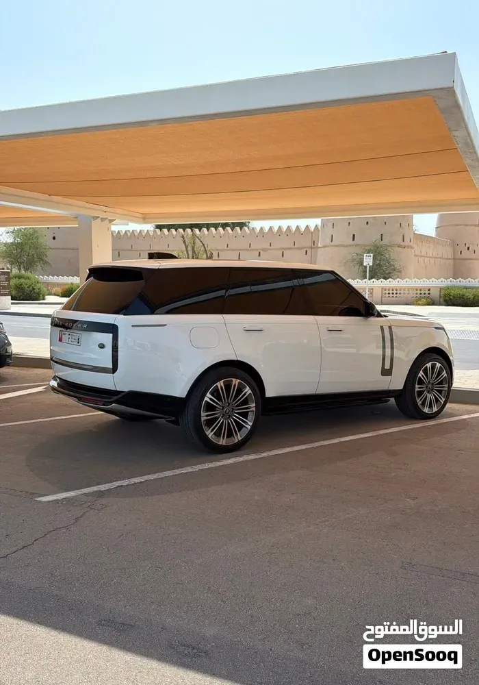 Land Rover Range Rover 2022 photo 2