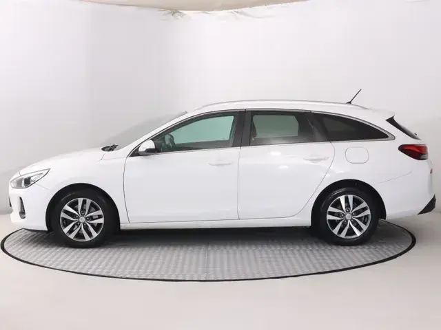 Hyundai I30 2017 photo 2