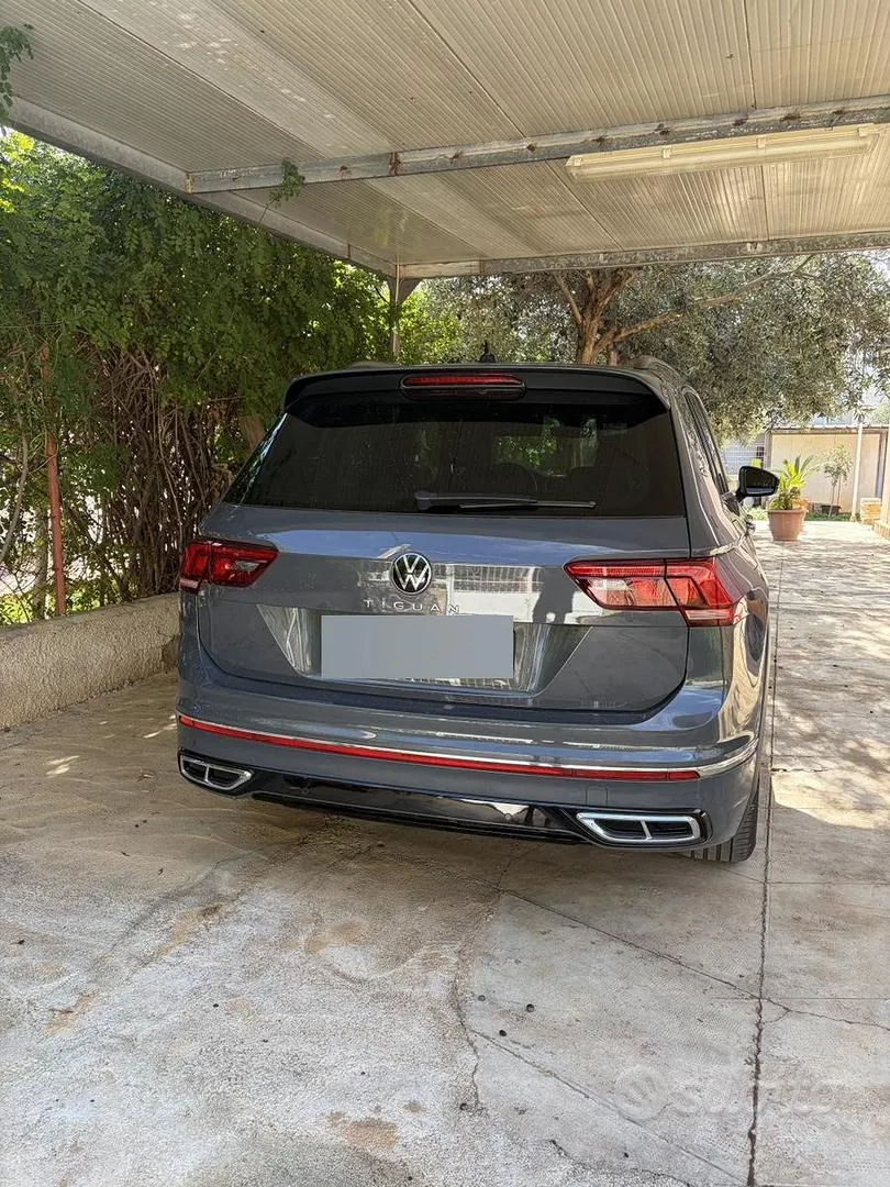 Volkswagen Tiguan 2022 photo 2