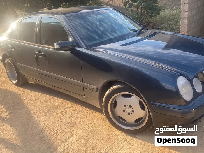 Mercedes-Benz E-Class 2001 photo 3