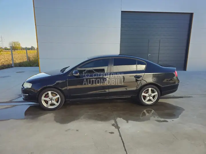 Volkswagen Passat B6 2005 photo 4