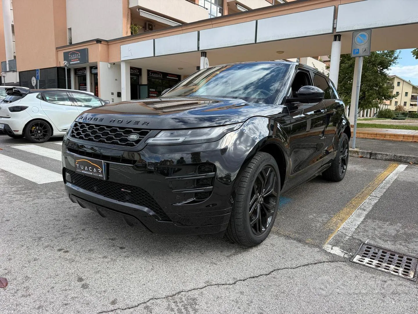 Land Rover Range Rover Evoque 2022 photo 2