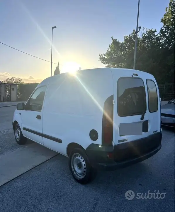 Renault Kangoo 2001 photo 2
