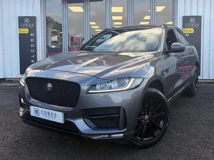 Jaguar F-Pace 2019 photo 3