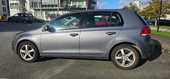 Volkswagen Golf Vi 2010 photo 3