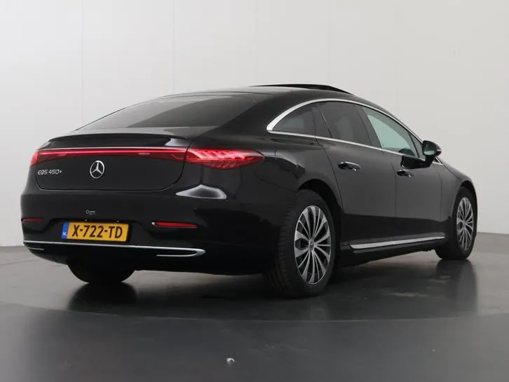 Mercedes-Benz Eqs 2024 photo 2