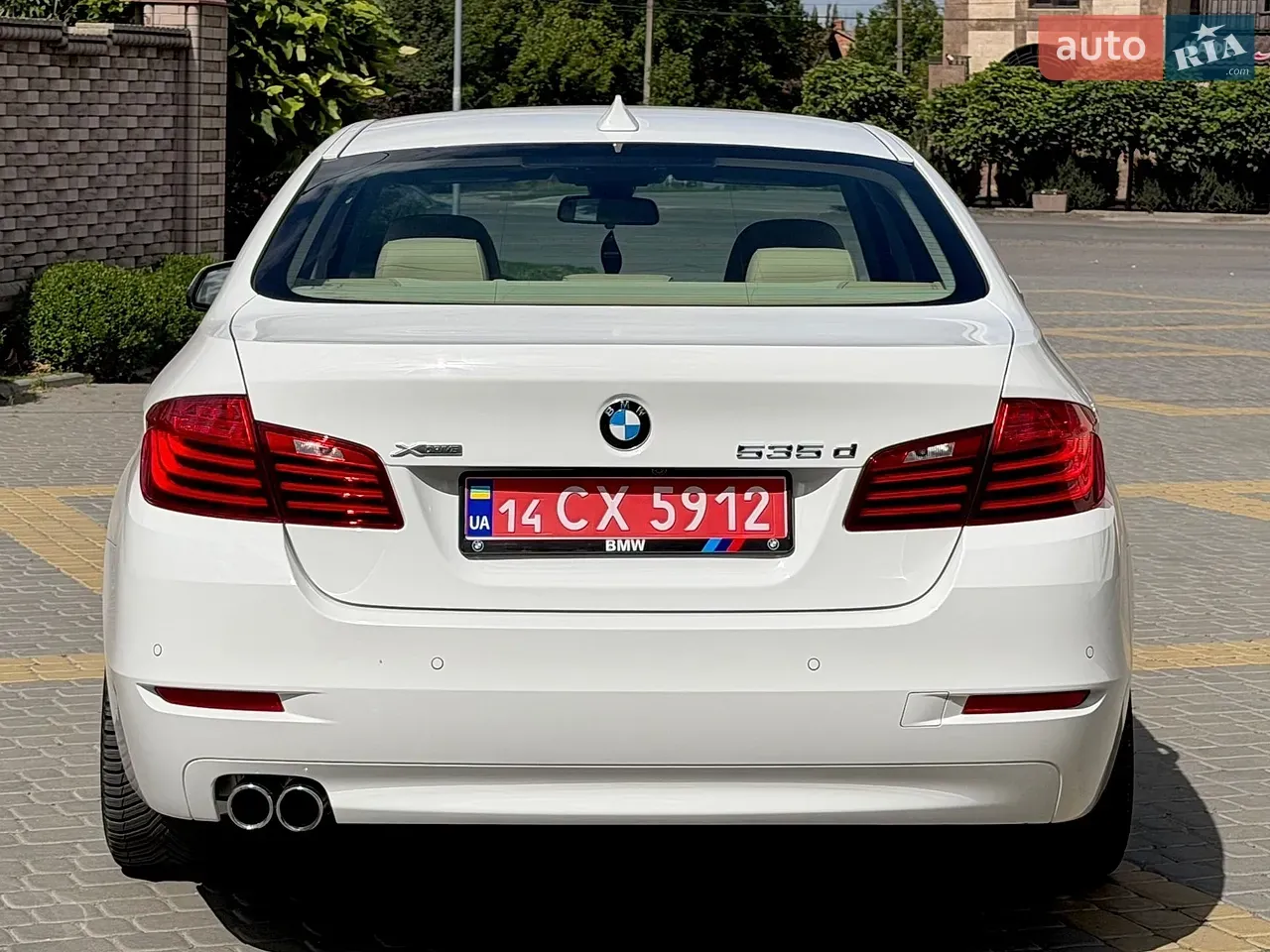 BMW 5 Series 2015 photo 5