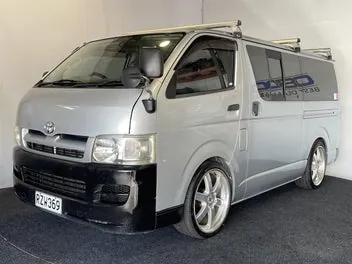 Toyota Hiace 2006 photo 4