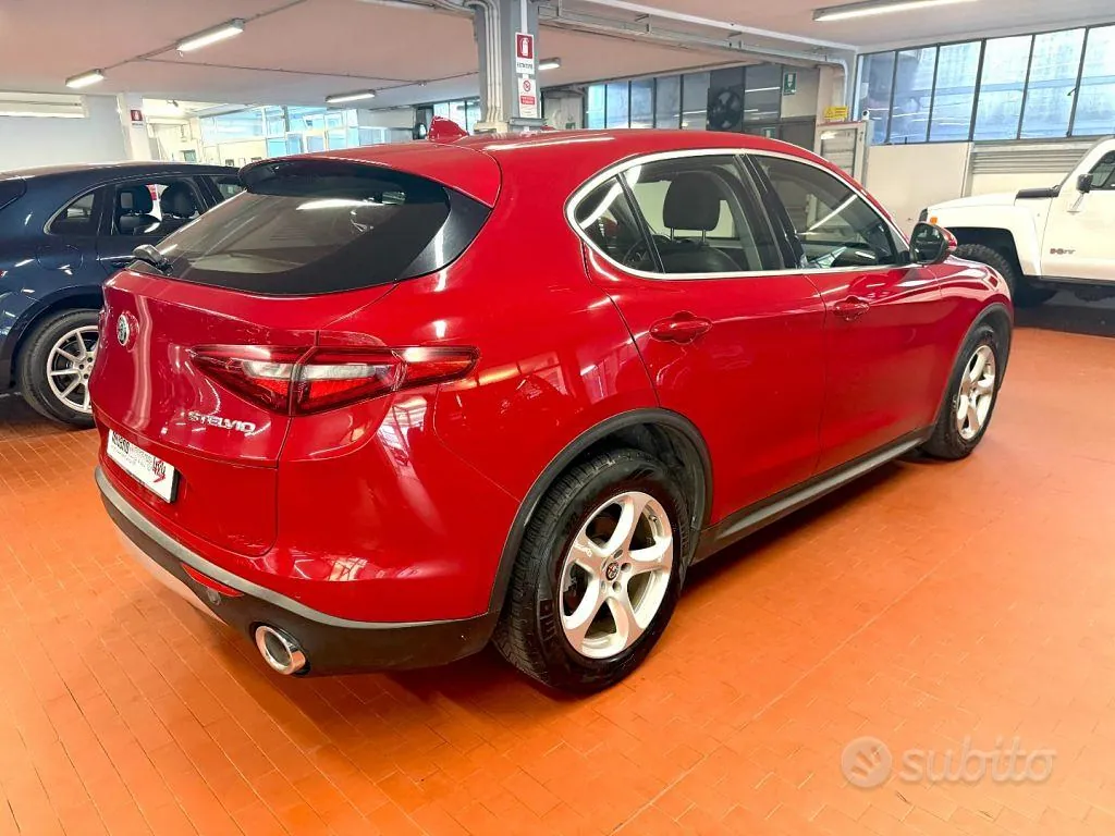 Alfa Romeo Stelvio 2017 photo 3