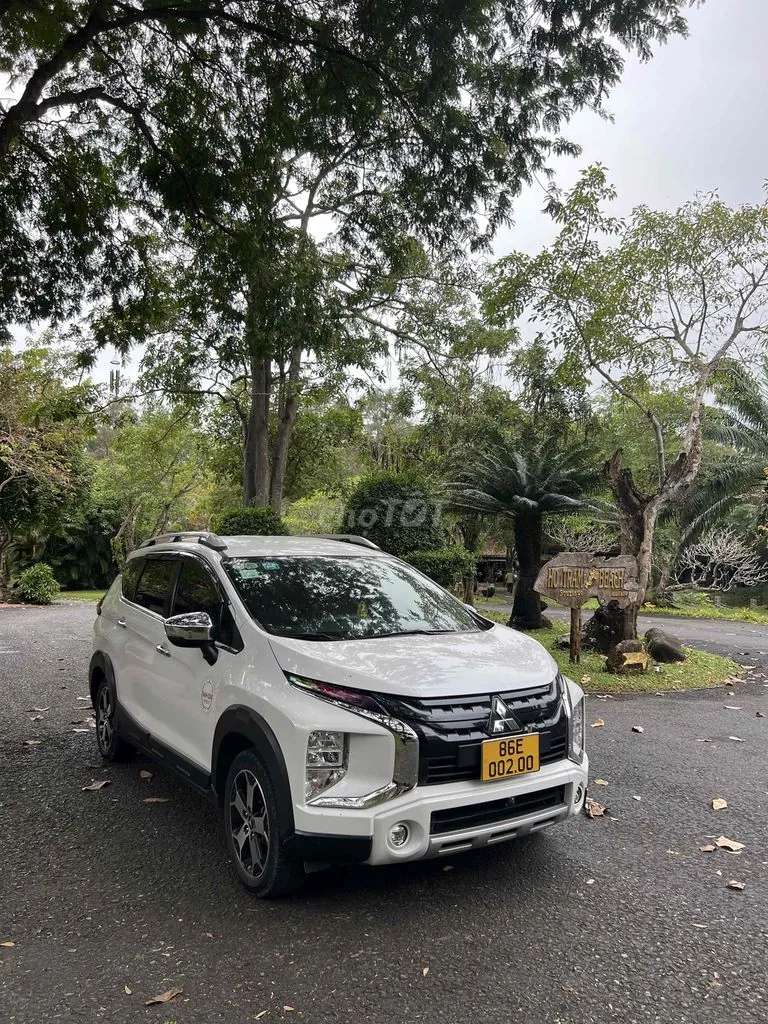Mitsubishi Xpander Cross
