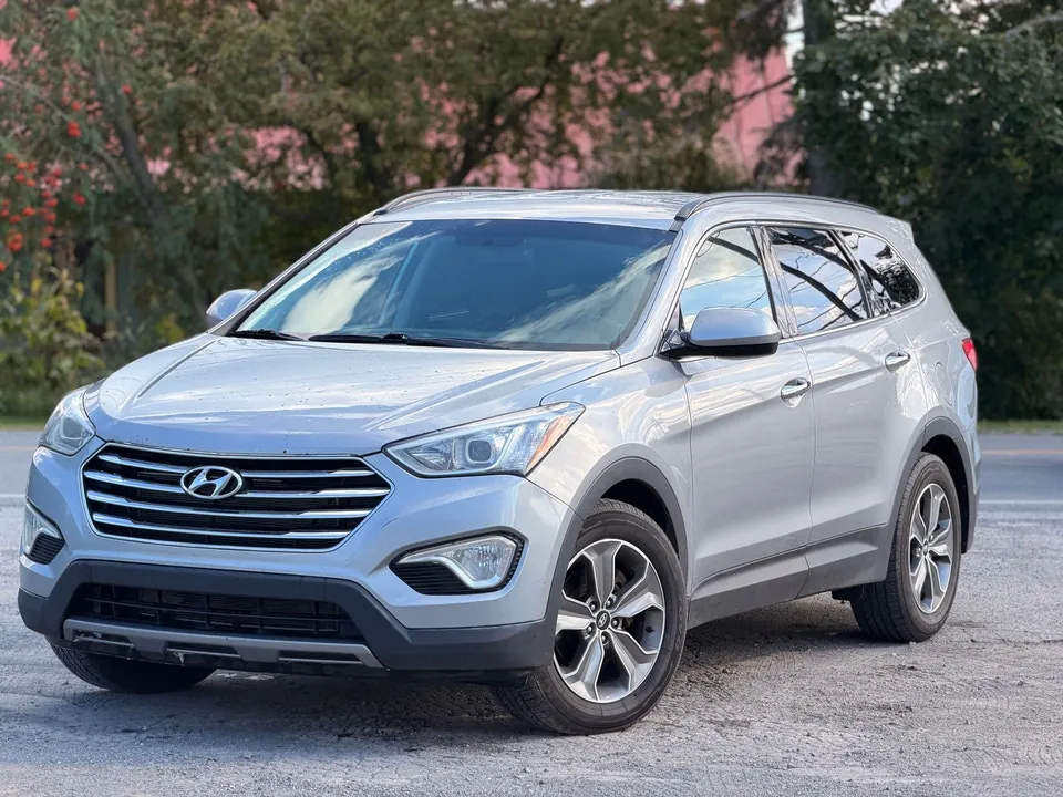 Hyundai Santa Fe 2013 photo 2
