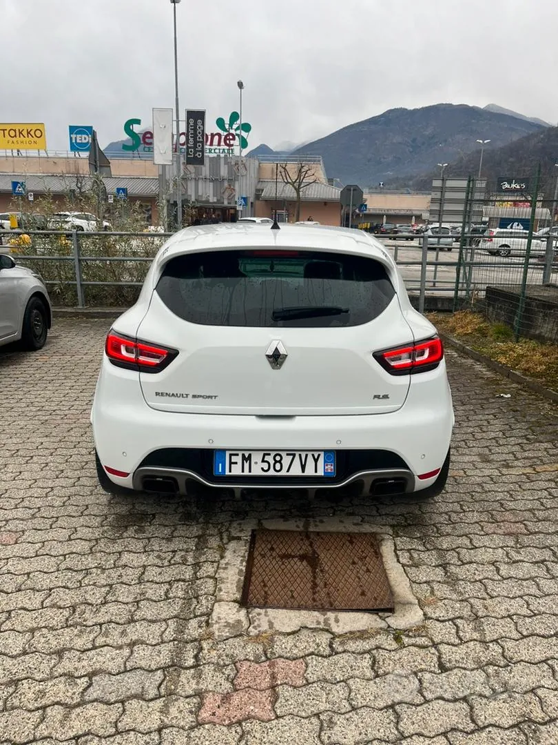 Renault Clio 2018 photo 2