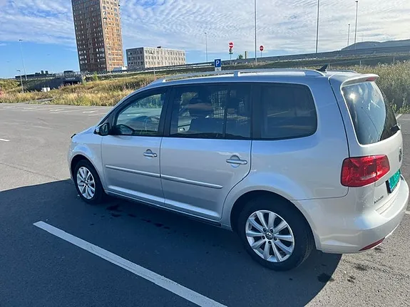Volkswagen Touran 2015 photo 3