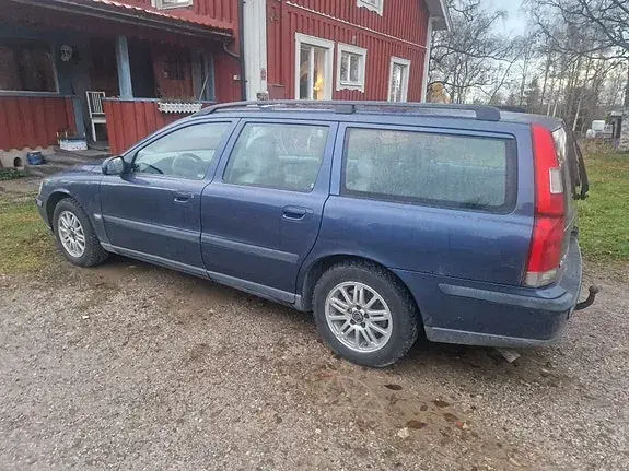 Volvo V70 2002 photo 4