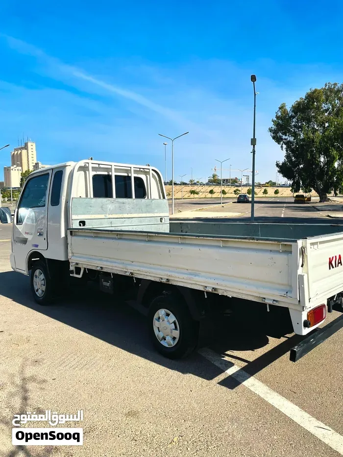 Kia Bongo 2001 photo 4