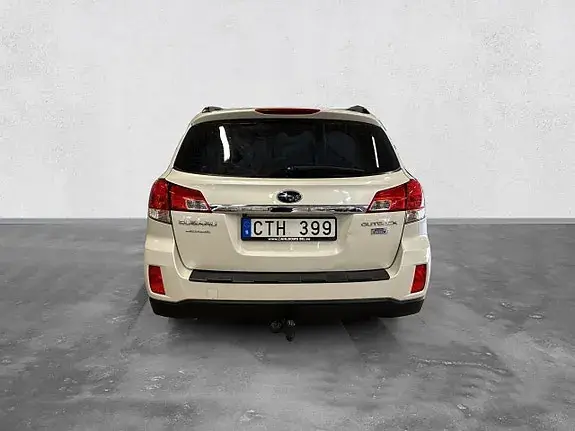 Subaru Outback 2012 photo 4