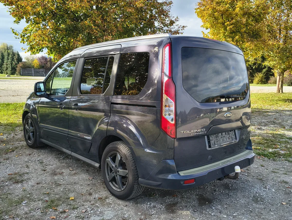 Ford Tourneo Connect 2015 photo 2