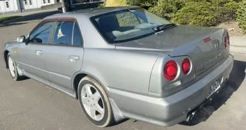 Nissan Skyline 2000 photo 2