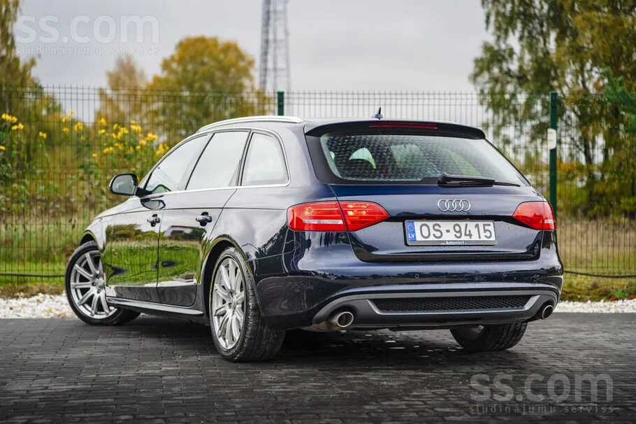 Audi A4 2009 photo 4