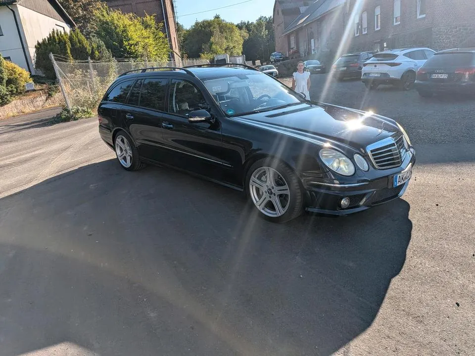 Mercedes-Benz E63 Amg