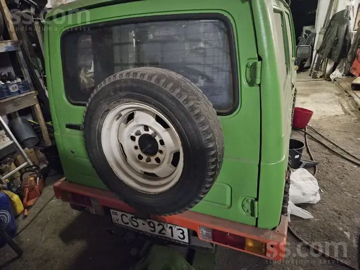 Suzuki Sj 410 1984 photo 2