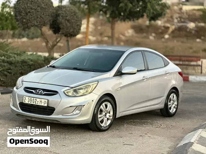 Hyundai Accent 2016 photo 2