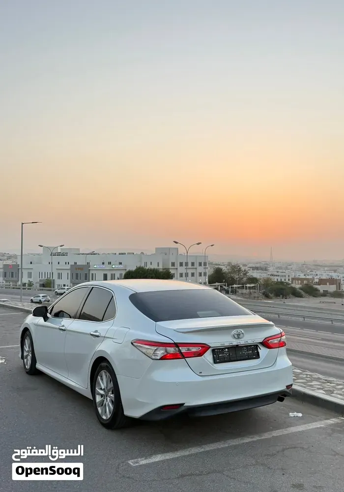 Toyota Camry 2019 photo 3