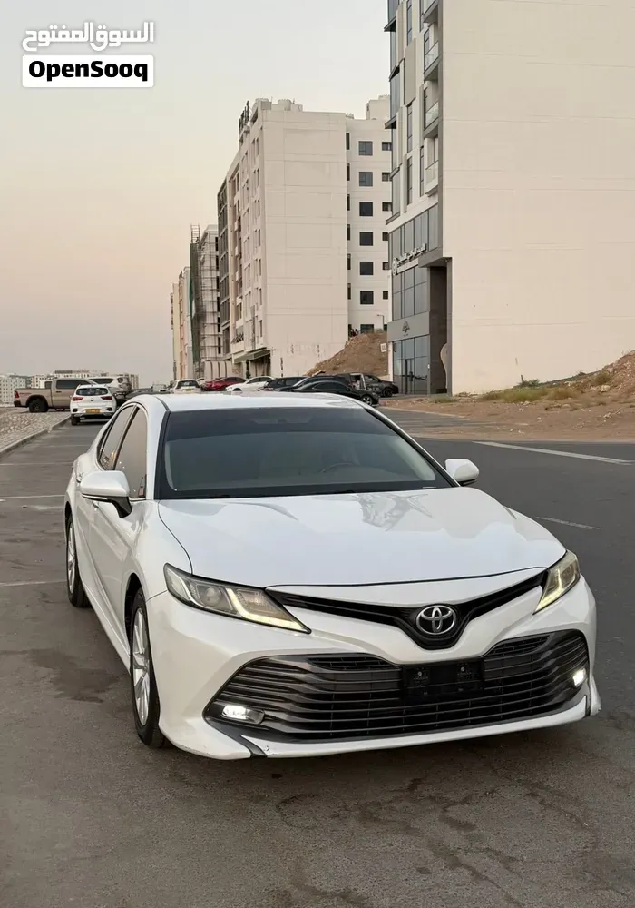 Toyota Camry 2019 photo 2