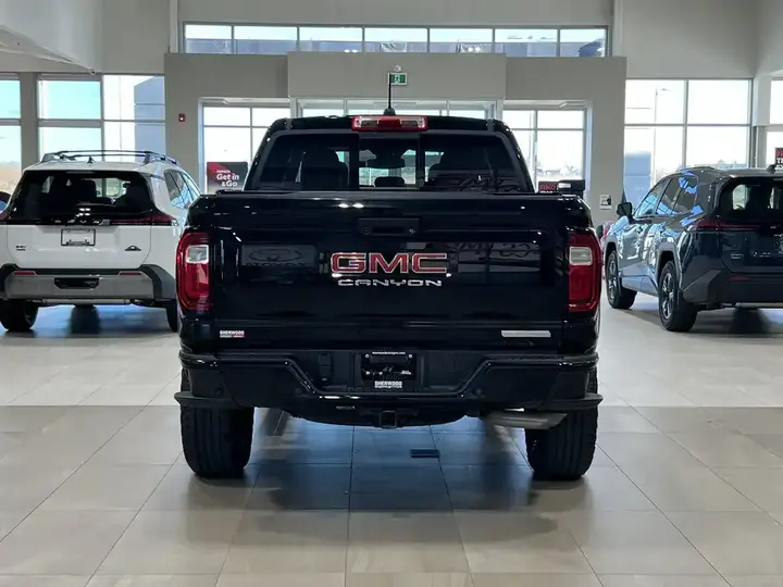 GMC Canyon 2023 photo 5